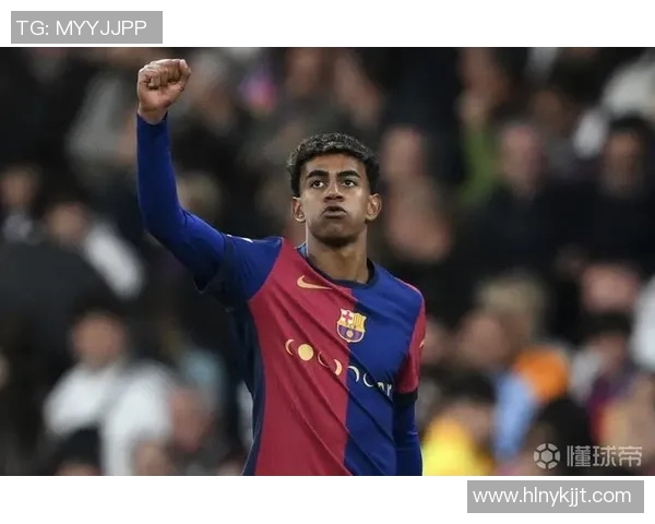 巴萨签下新秀！西班牙人青训中场加盟加强中场实力